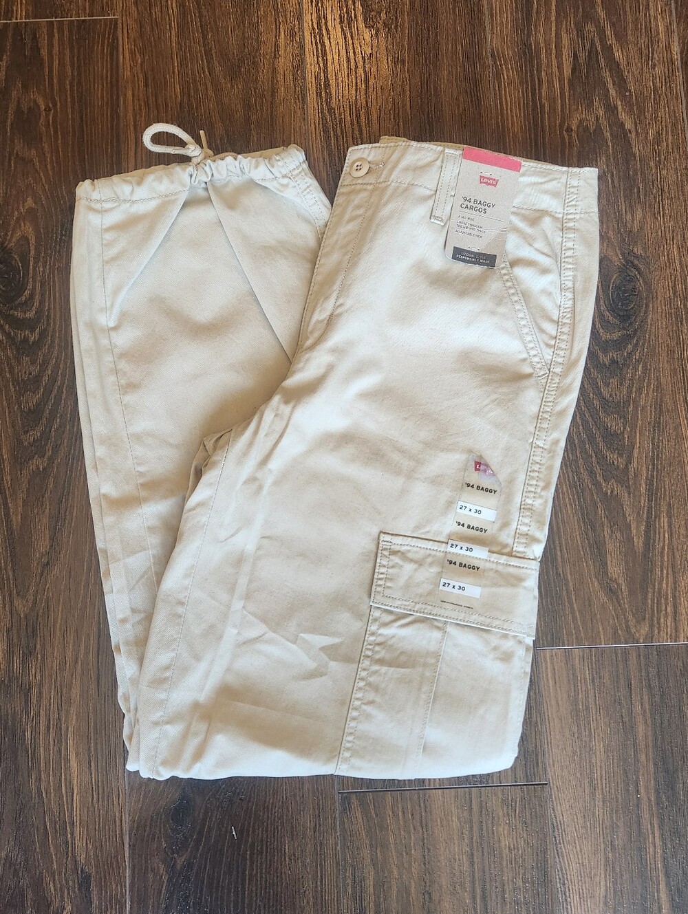 Womens Levis Beige Cargo 94 Baggy Pants